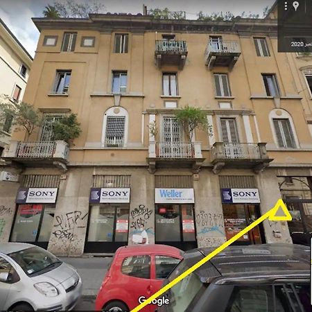 Nice And Quiet Accommodation In The City Center Milano Exteriör bild